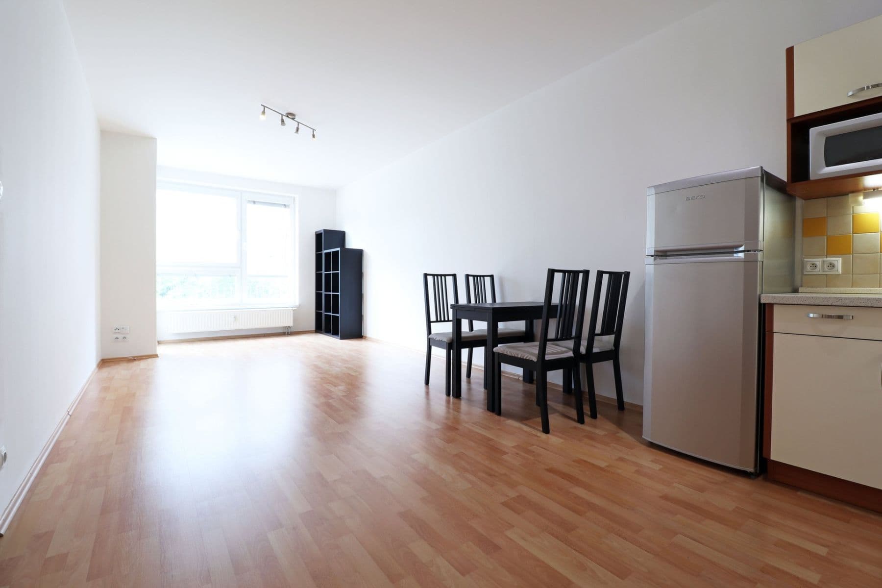 Prenájom bytu 2-izbový 51 m², Pod Harfou, Praha, Praha Prenájom bytu 2-izbový 51 m², Pod Harfou, Praha, Praha