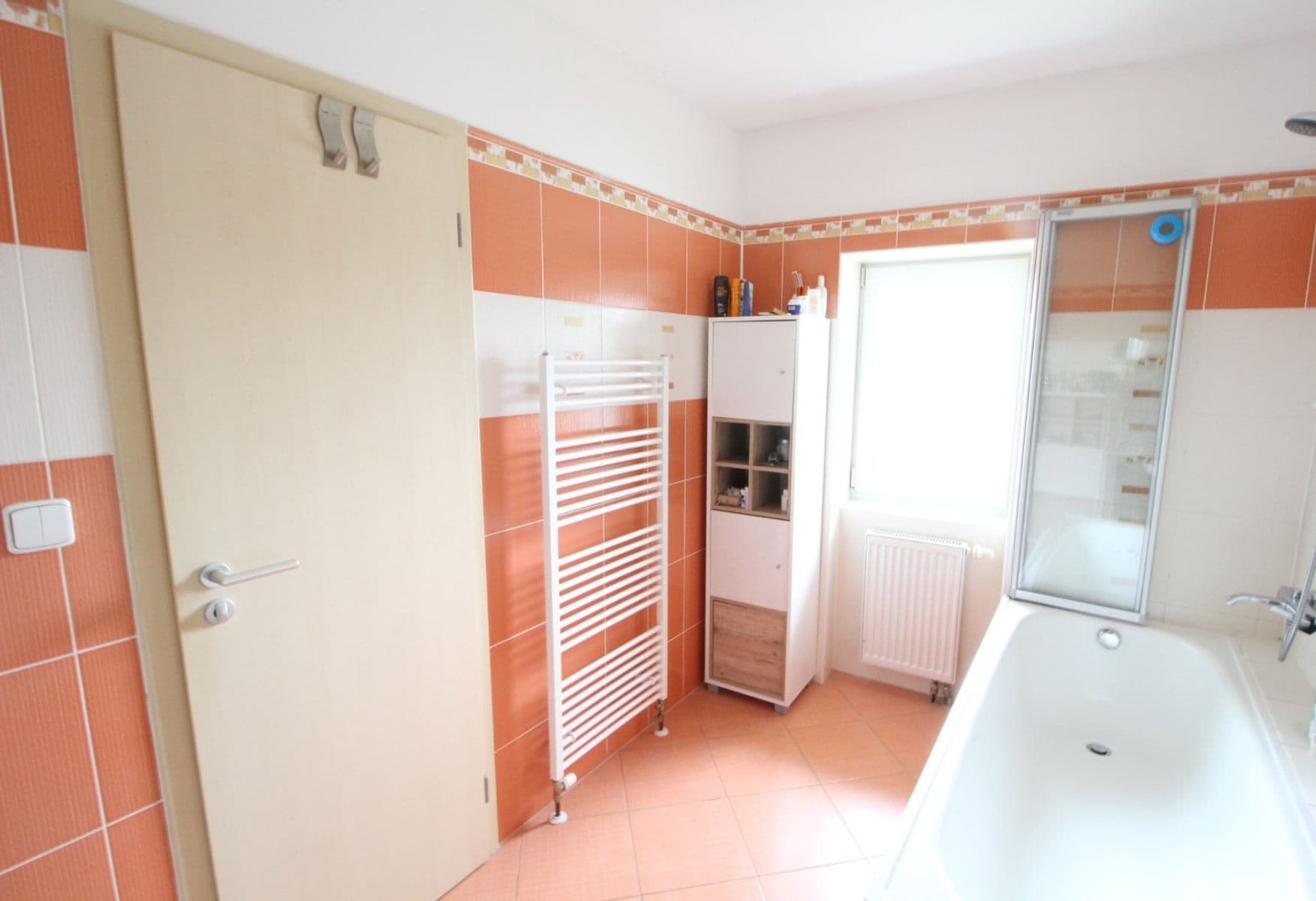 Prenájom bytu 3-izbový 111 m², Za zahradami, Praha, Praha Prenájom bytu 3-izbový 111 m², Za zahradami, Praha, Praha