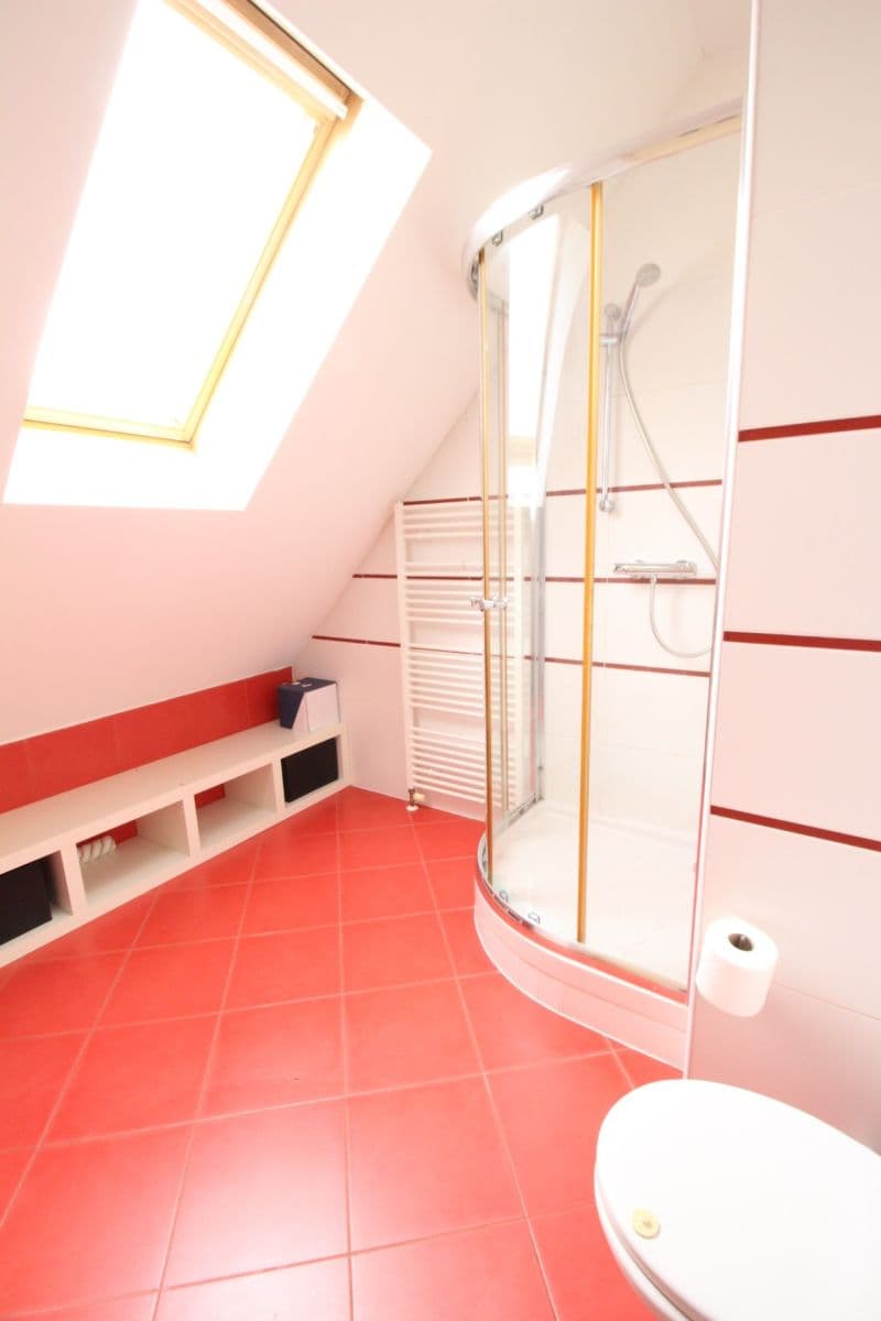 Prenájom bytu 3-izbový 111 m², Za zahradami, Praha, Praha Prenájom bytu 3-izbový 111 m², Za zahradami, Praha, Praha