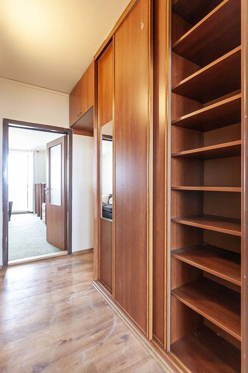 Predaj bytu 3-izbový 65 m², Krynická, Praha, Praha Predaj bytu 3-izbový 65 m², Krynická, Praha, Praha