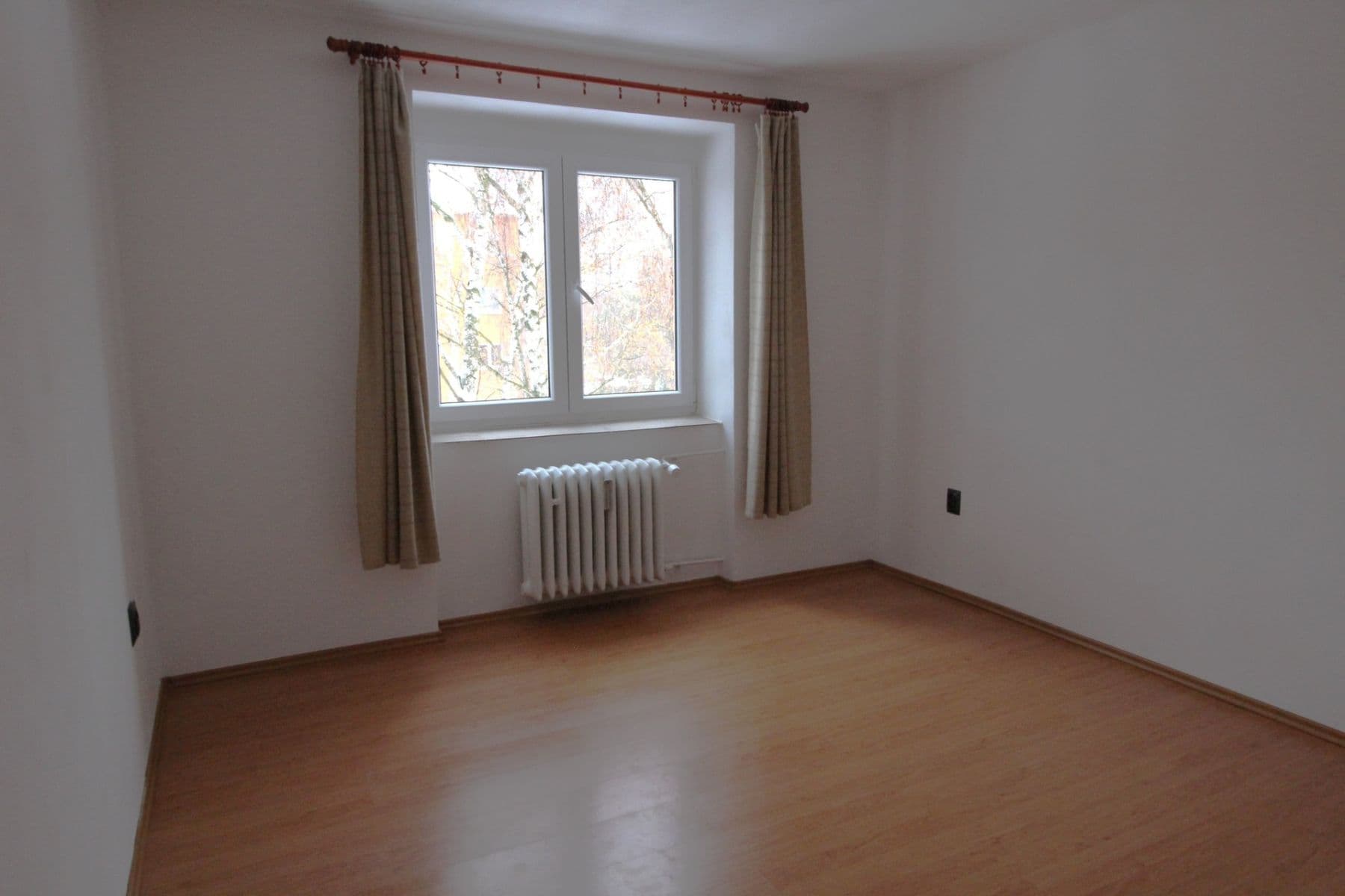 Prenájom bytu 1-izbový 32 m², Sevastopolská, Kladno, Středočeský kraj Prenájom bytu 1-izbový 32 m², Sevastopolská, Kladno, Středočeský kraj