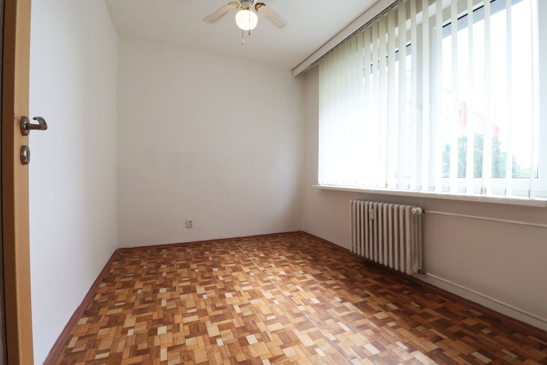 Prenájom bytu 3-izbový 66 m², Křivoklátská, Praha, Praha Prenájom bytu 3-izbový 66 m², Křivoklátská, Praha, Praha