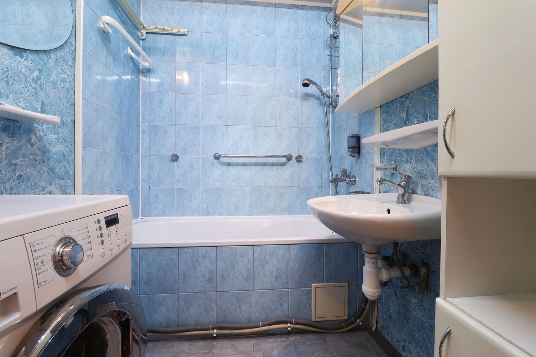 Prenájom bytu 3-izbový 66 m², Křivoklátská, Praha, Praha Prenájom bytu 3-izbový 66 m², Křivoklátská, Praha, Praha