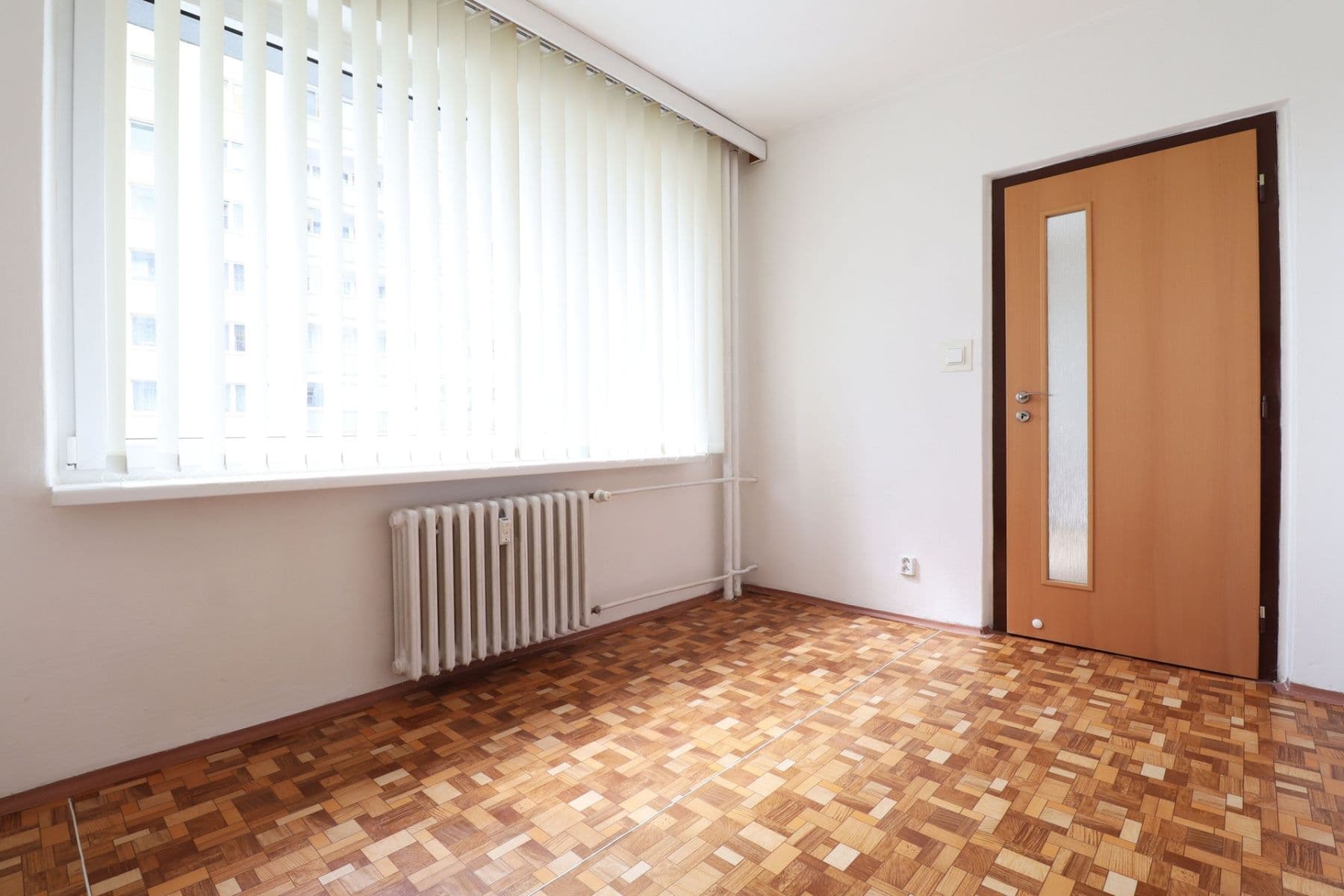 Prenájom bytu 3-izbový 66 m², Křivoklátská, Praha, Praha Prenájom bytu 3-izbový 66 m², Křivoklátská, Praha, Praha