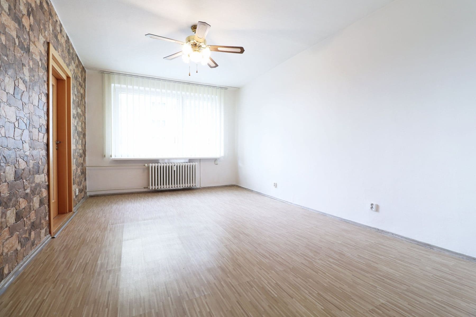 Prenájom bytu 3-izbový 66 m², Křivoklátská, Praha, Praha Prenájom bytu 3-izbový 66 m², Křivoklátská, Praha, Praha