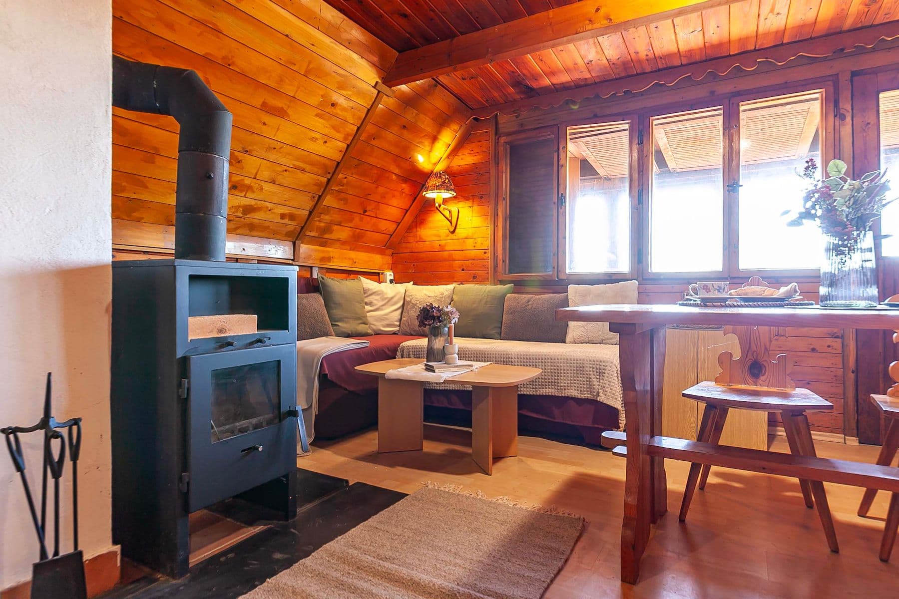 Predaj rekreačného objektu 126 m², pozemek 429 m², Rabyně, Středočeský kraj Predaj rekreačného objektu 126 m², pozemek 429 m², Rabyně, Středočeský kraj