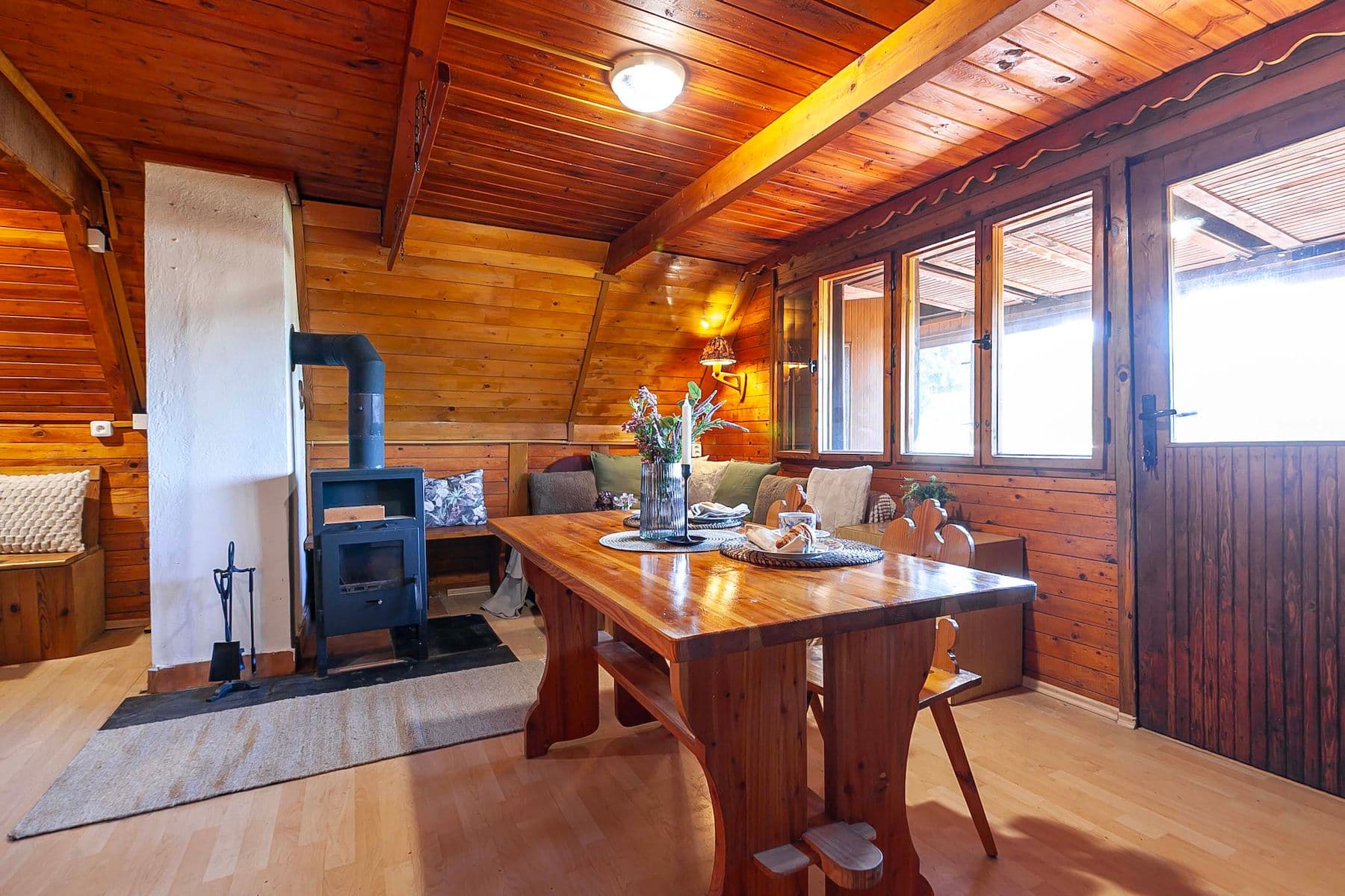 Predaj rekreačného objektu 126 m², pozemek 429 m², Rabyně, Středočeský kraj Predaj rekreačného objektu 126 m², pozemek 429 m², Rabyně, Středočeský kraj