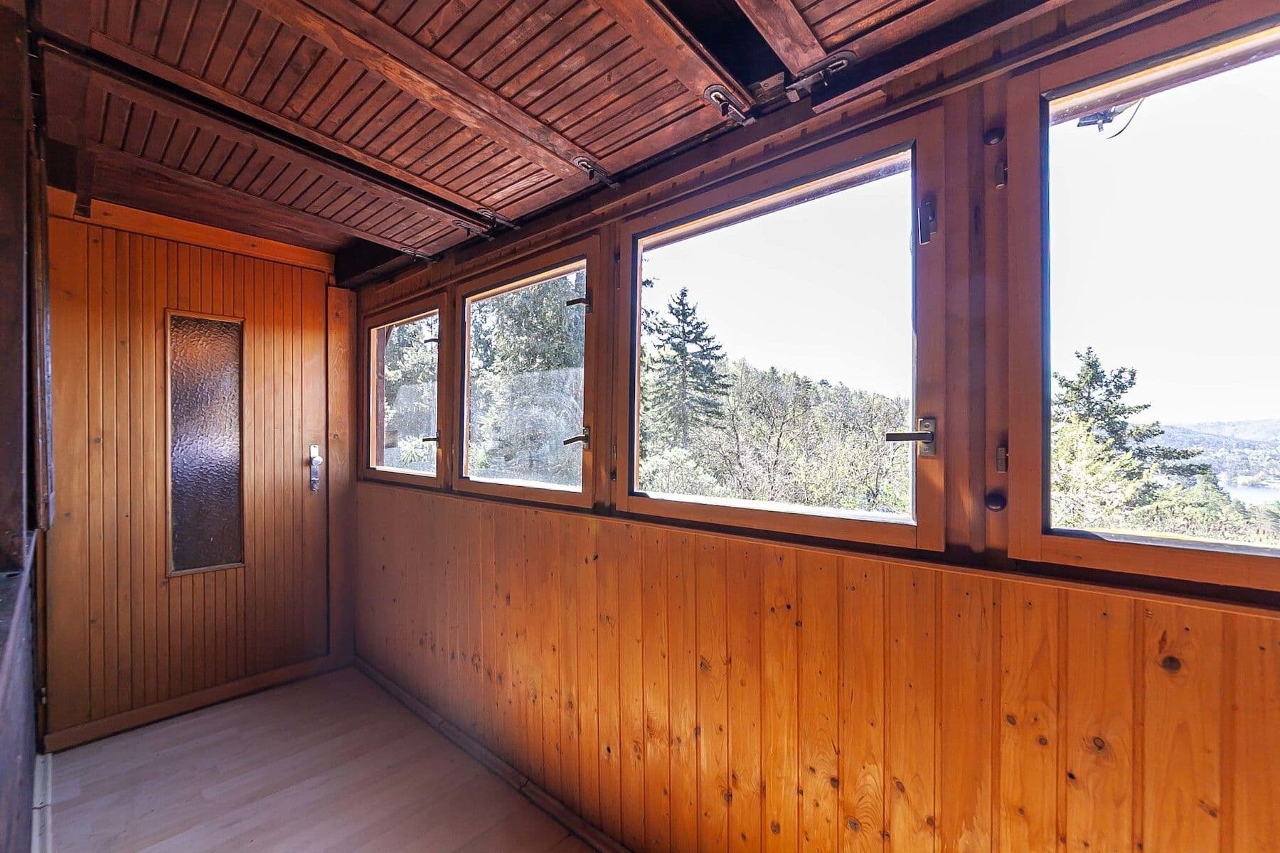 Predaj rekreačného objektu 126 m², pozemek 429 m², Rabyně, Středočeský kraj Predaj rekreačného objektu 126 m², pozemek 429 m², Rabyně, Středočeský kraj