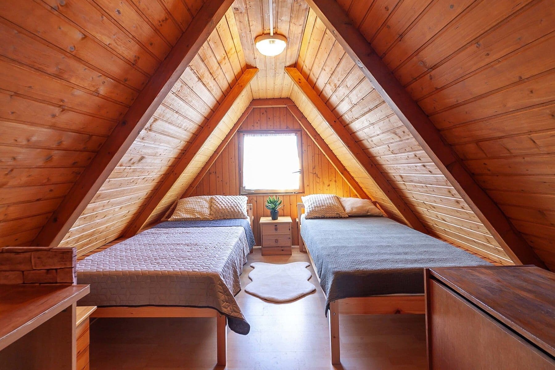 Predaj rekreačného objektu 126 m², pozemek 429 m², Rabyně, Středočeský kraj Predaj rekreačného objektu 126 m², pozemek 429 m², Rabyně, Středočeský kraj
