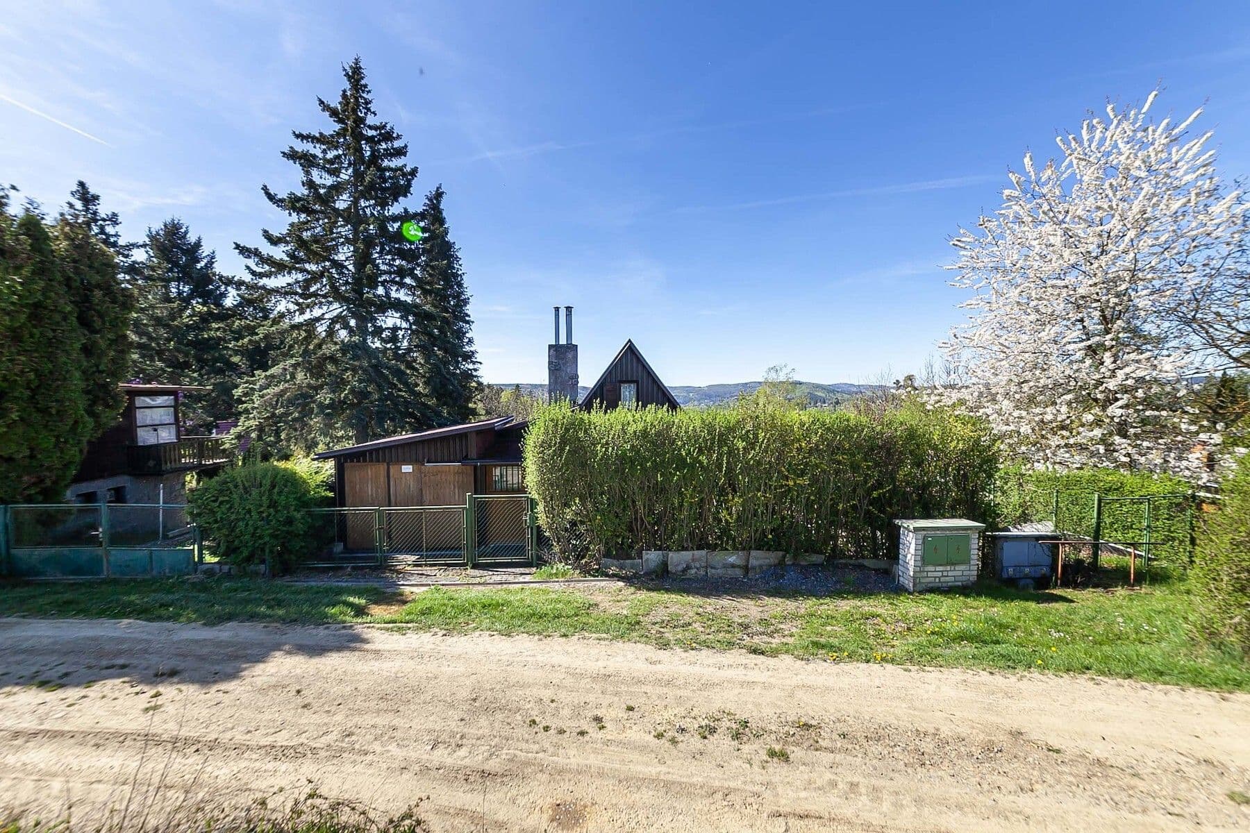 Predaj rekreačného objektu 126 m², pozemek 429 m², Rabyně, Středočeský kraj Predaj rekreačného objektu 126 m², pozemek 429 m², Rabyně, Středočeský kraj