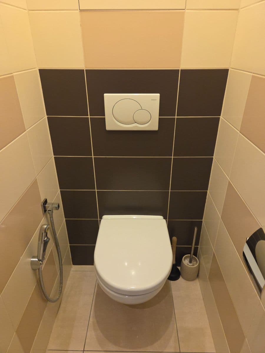 Prenájom bytu 2-izbový 51 m², náměstí Na Balabence, Praha, Praha Prenájom bytu 2-izbový 51 m², náměstí Na Balabence, Praha, Praha