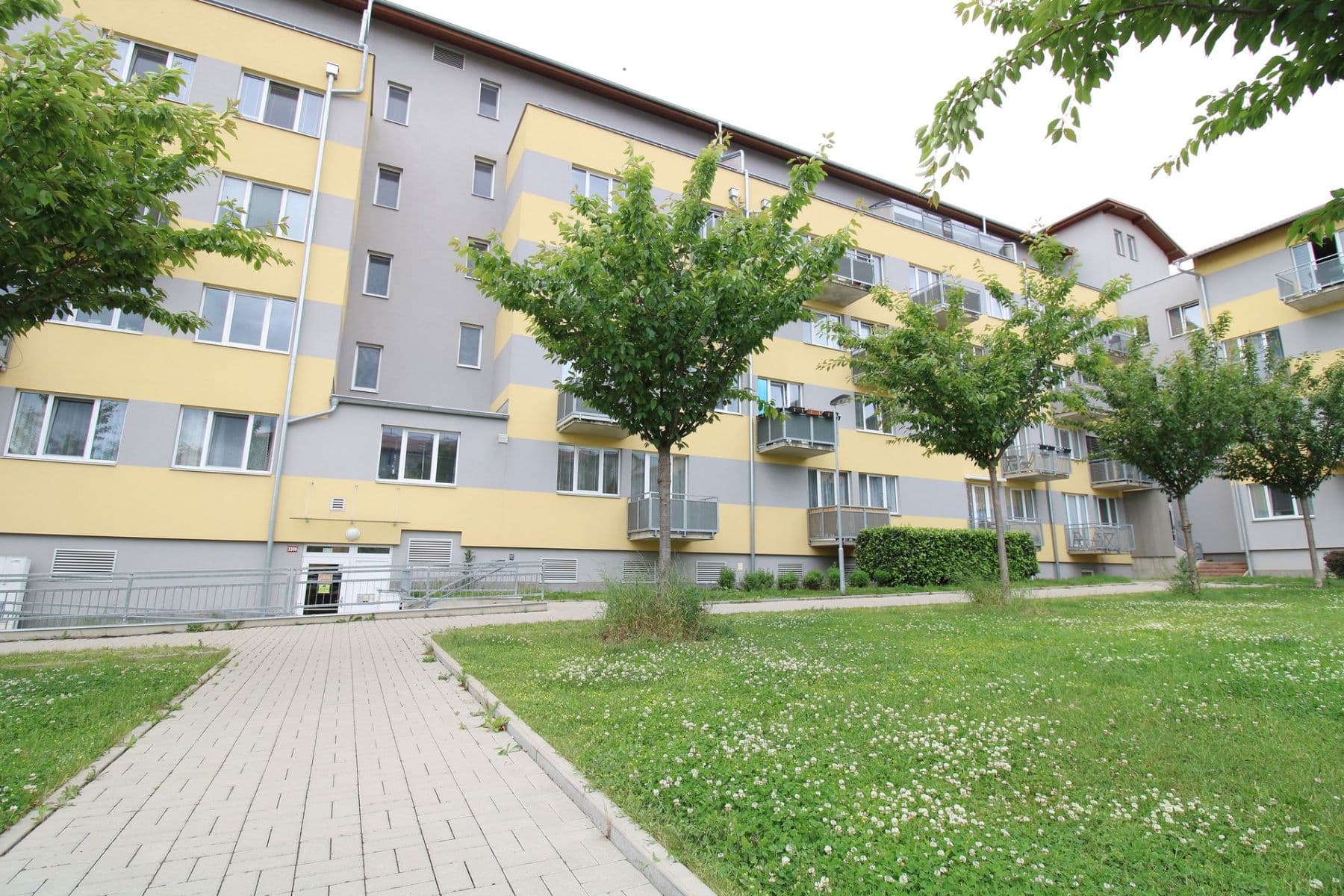 Prenájom bytu 2-izbový 52 m², Jaroslava Holečka, Kladno, Středočeský kraj Prenájom bytu 2-izbový 52 m², Jaroslava Holečka, Kladno, Středočeský kraj
