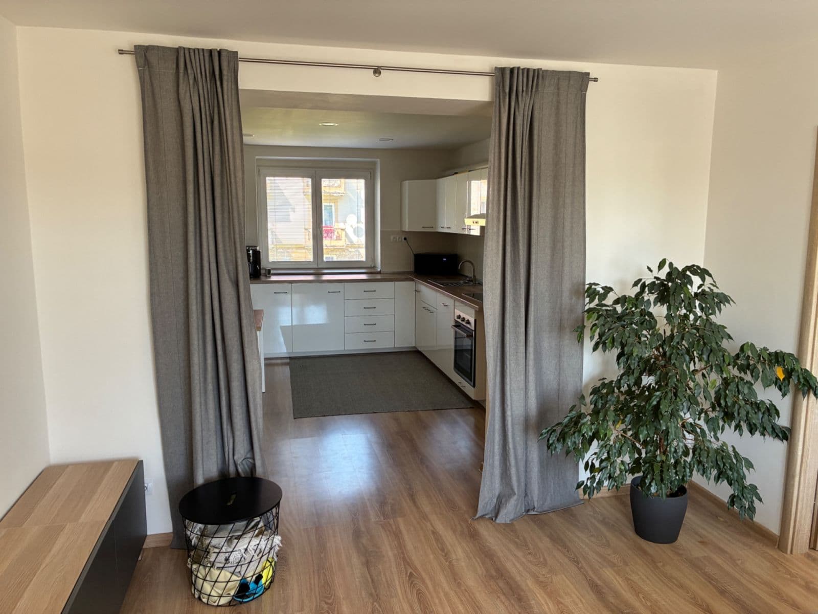 Predaj bytu 2-izbový 53 m², Lhotecká, Mníšek pod Brdy, Středočeský kraj Predaj bytu 2-izbový 53 m², Lhotecká, Mníšek pod Brdy, Středočeský kraj