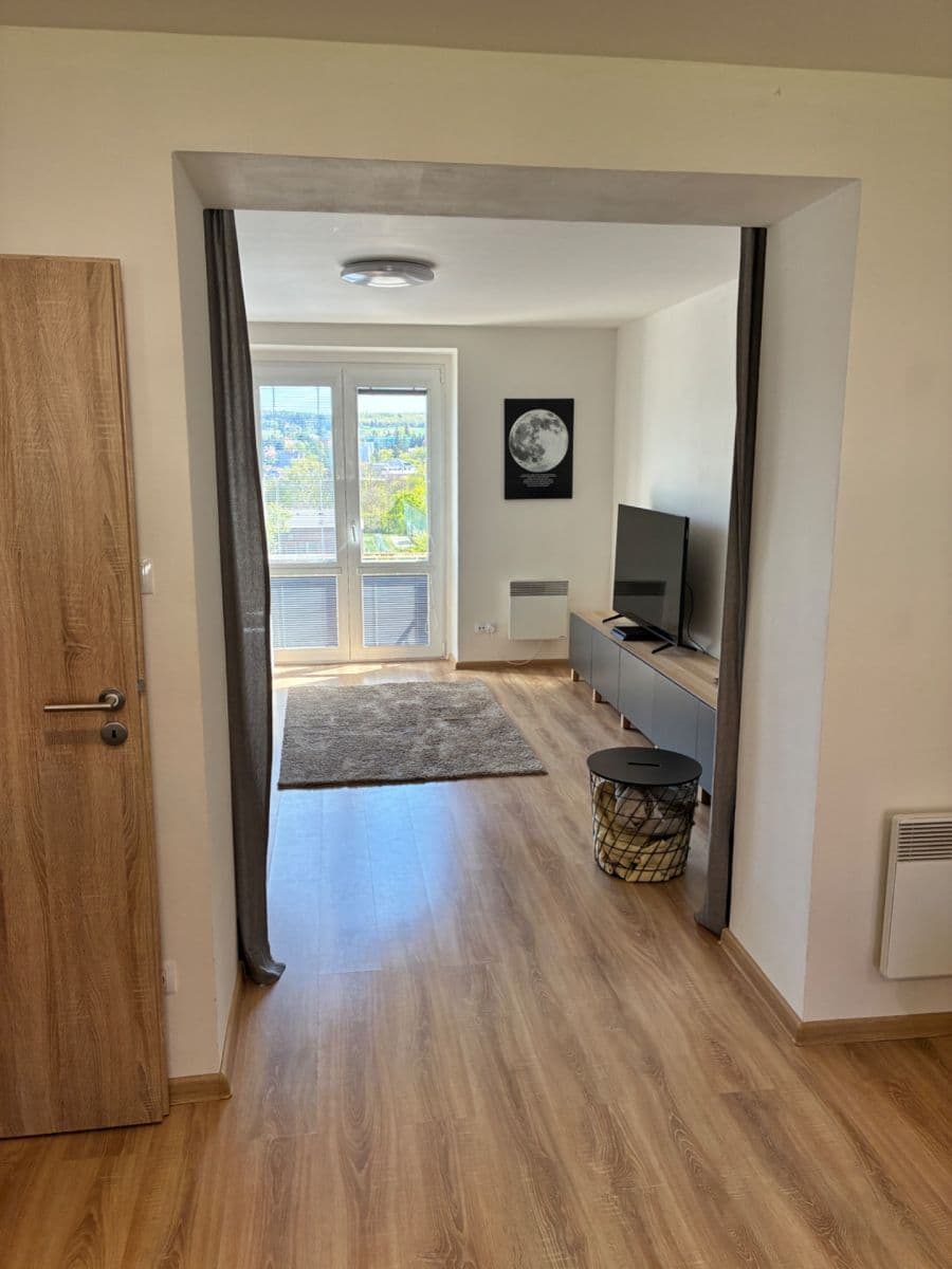 Predaj bytu 2-izbový 53 m², Lhotecká, Mníšek pod Brdy, Středočeský kraj Predaj bytu 2-izbový 53 m², Lhotecká, Mníšek pod Brdy, Středočeský kraj