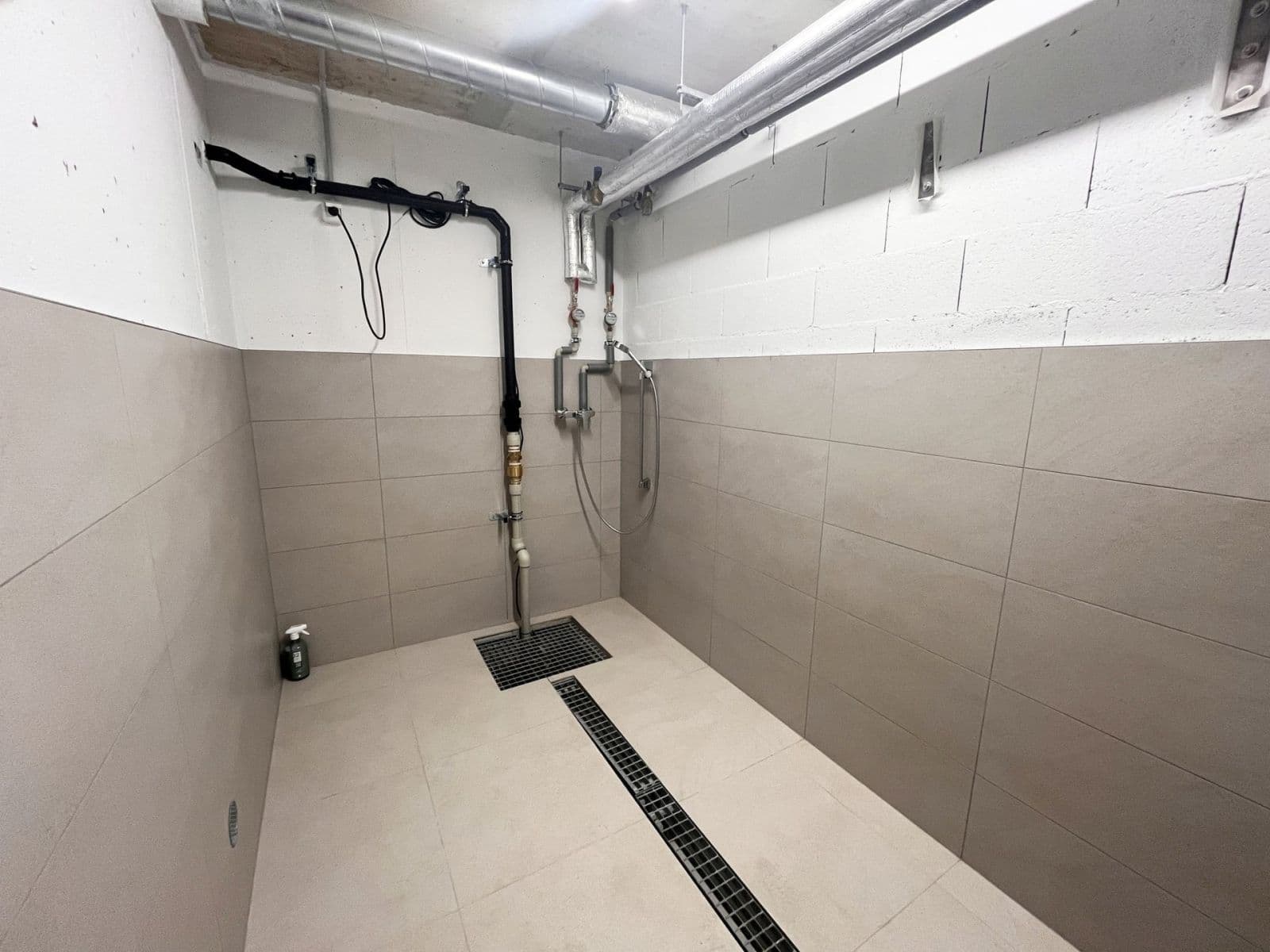 Prenájom bytu 3-izbový 72 m², Hodkovická, Praha, Praha Prenájom bytu 3-izbový 72 m², Hodkovická, Praha, Praha