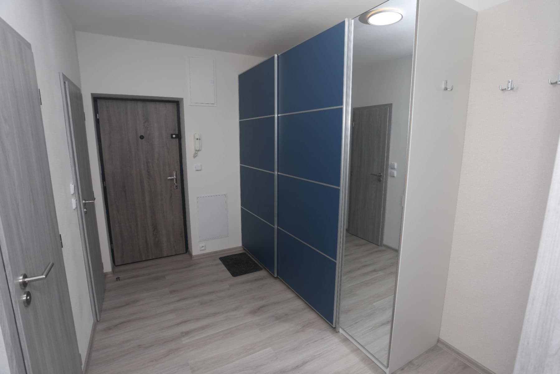 Prenájom bytu 3-izbový 61 m², Kryštofova, Praha, Praha Prenájom bytu 3-izbový 61 m², Kryštofova, Praha, Praha