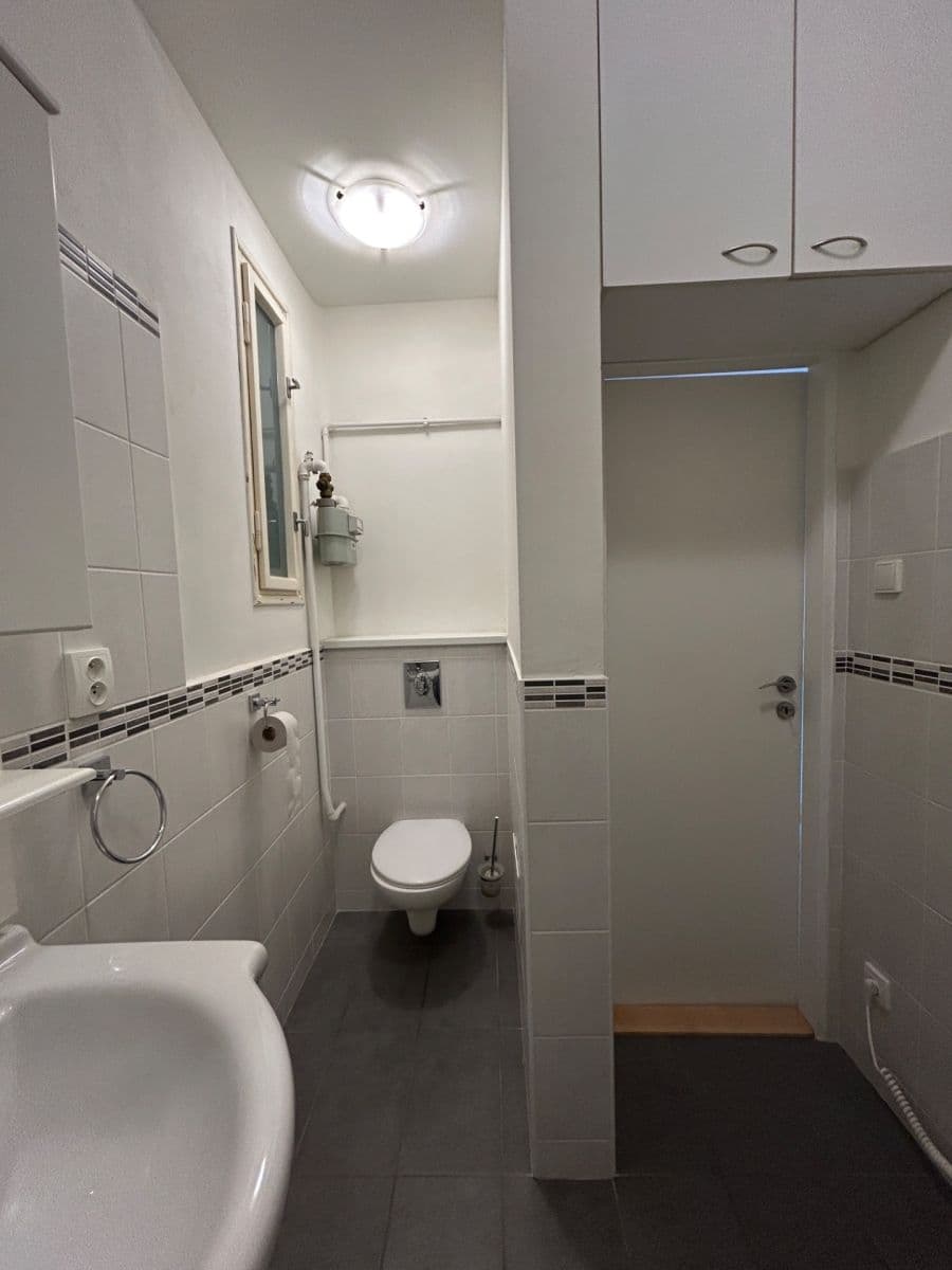Prenájom bytu 2-izbový 34 m², Petrohradská, Praha, Praha Prenájom bytu 2-izbový 34 m², Petrohradská, Praha, Praha