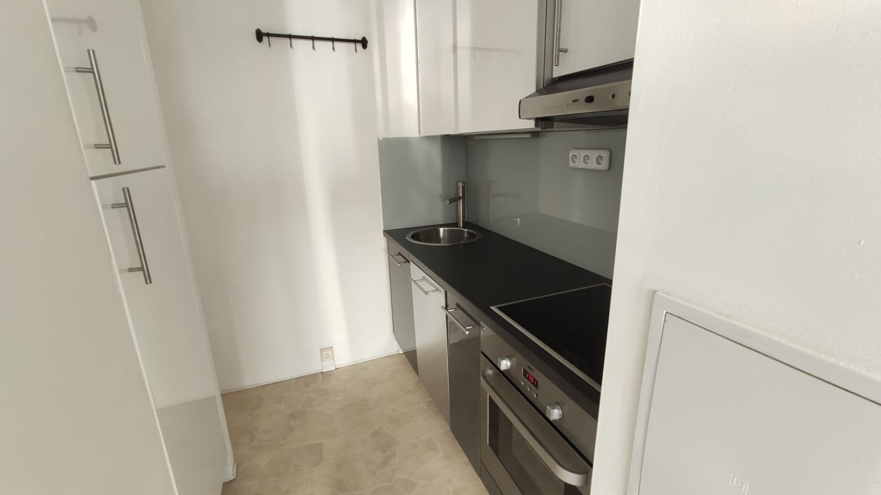 Prenájom bytu 2-izbový 46 m², Bajkonurská, Praha, Praha Prenájom bytu 2-izbový 46 m², Bajkonurská, Praha, Praha