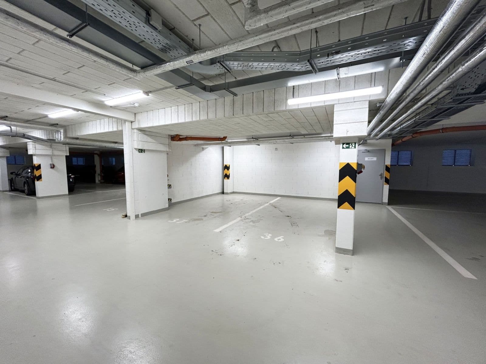 Prenájom bytu 3-izbový 72 m², Strančická, Praha, Praha Prenájom bytu 3-izbový 72 m², Strančická, Praha, Praha