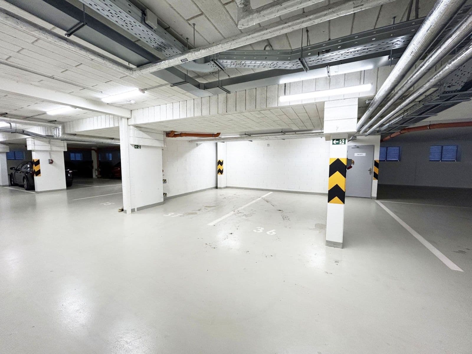 Prenájom bytu 3-izbový 72 m², Strančická, Praha, Praha Prenájom bytu 3-izbový 72 m², Strančická, Praha, Praha