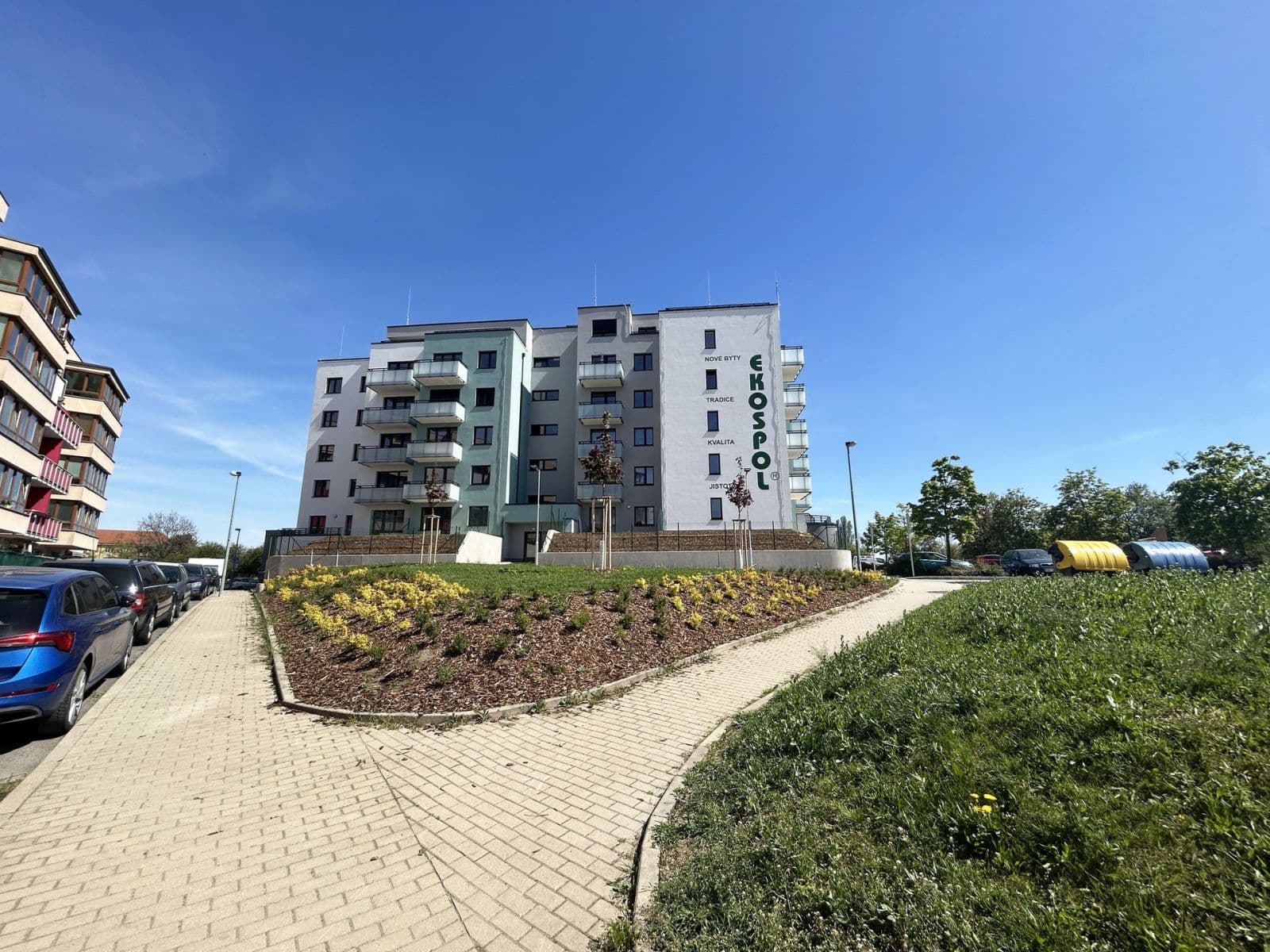 Prenájom bytu 3-izbový 72 m², Strančická, Praha, Praha Prenájom bytu 3-izbový 72 m², Strančická, Praha, Praha
