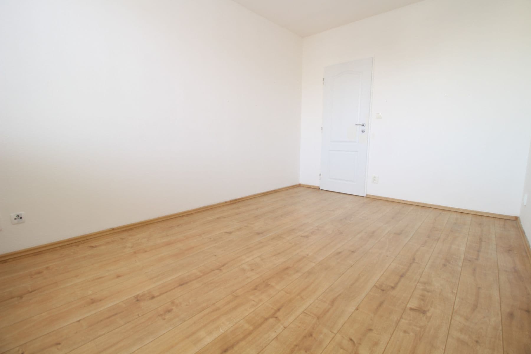 Prenájom bytu 3-izbový 70 m², Radimovická, Praha, Praha Prenájom bytu 3-izbový 70 m², Radimovická, Praha, Praha