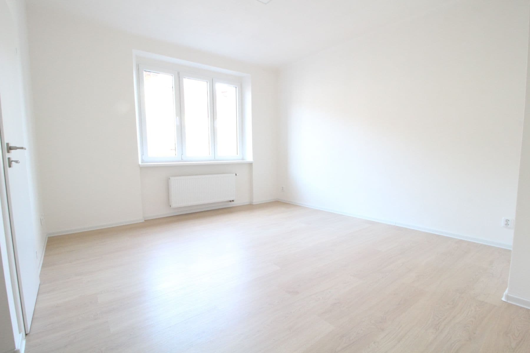 Prenájom bytu 2-izbový 40 m², Koulova, Praha, Praha Prenájom bytu 2-izbový 40 m², Koulova, Praha, Praha