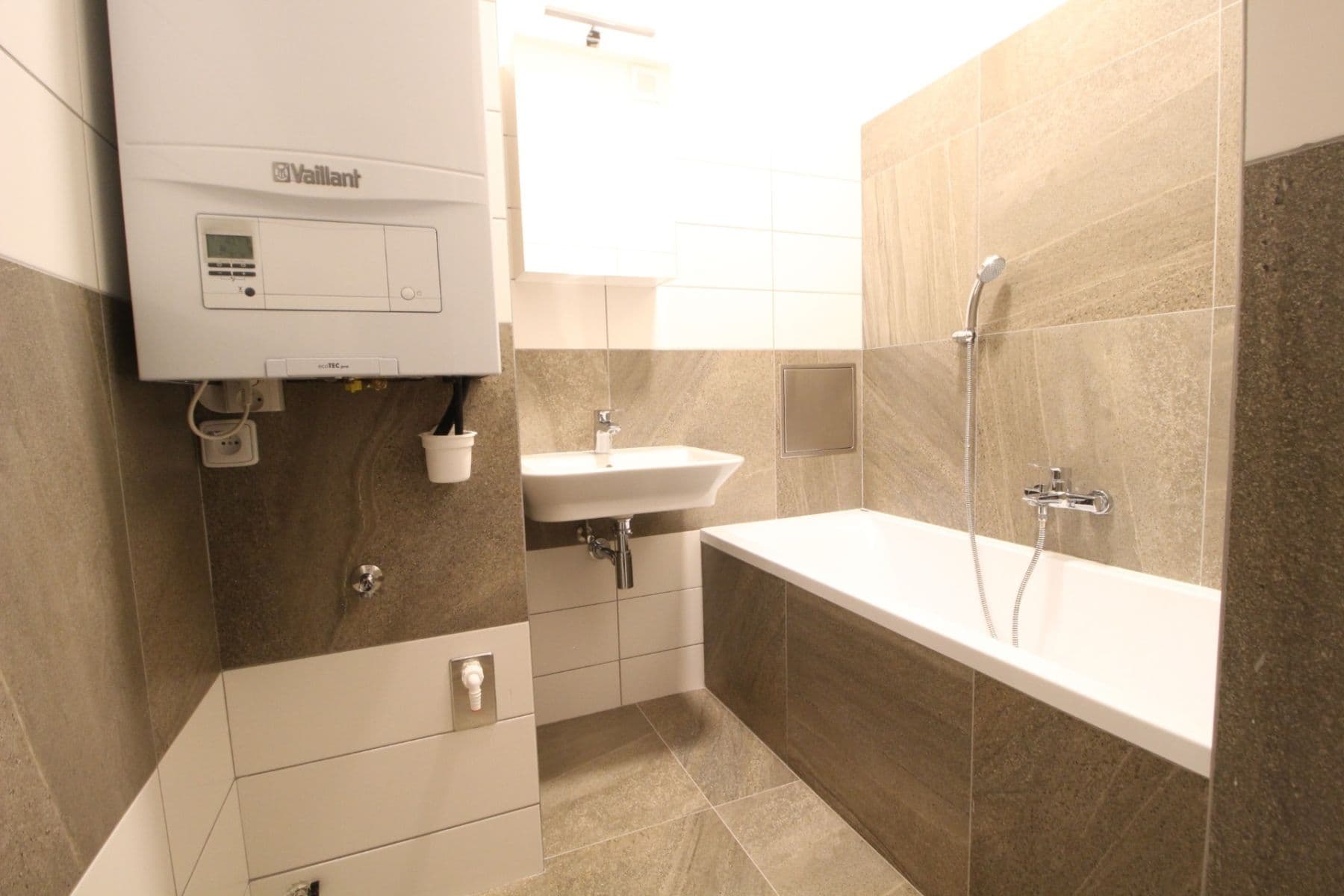 Prenájom bytu 2-izbový 40 m², Koulova, Praha, Praha Prenájom bytu 2-izbový 40 m², Koulova, Praha, Praha