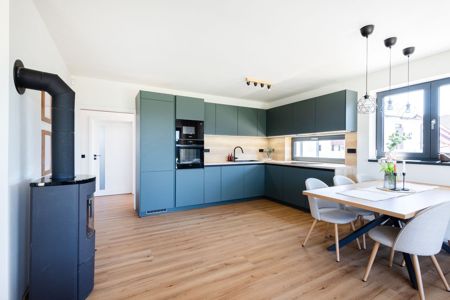 Predaj domu 144 m², pozemek 483 m², Bavoryně, Středočeský kraj Predaj domu 144 m², pozemek 483 m², Bavoryně, Středočeský kraj