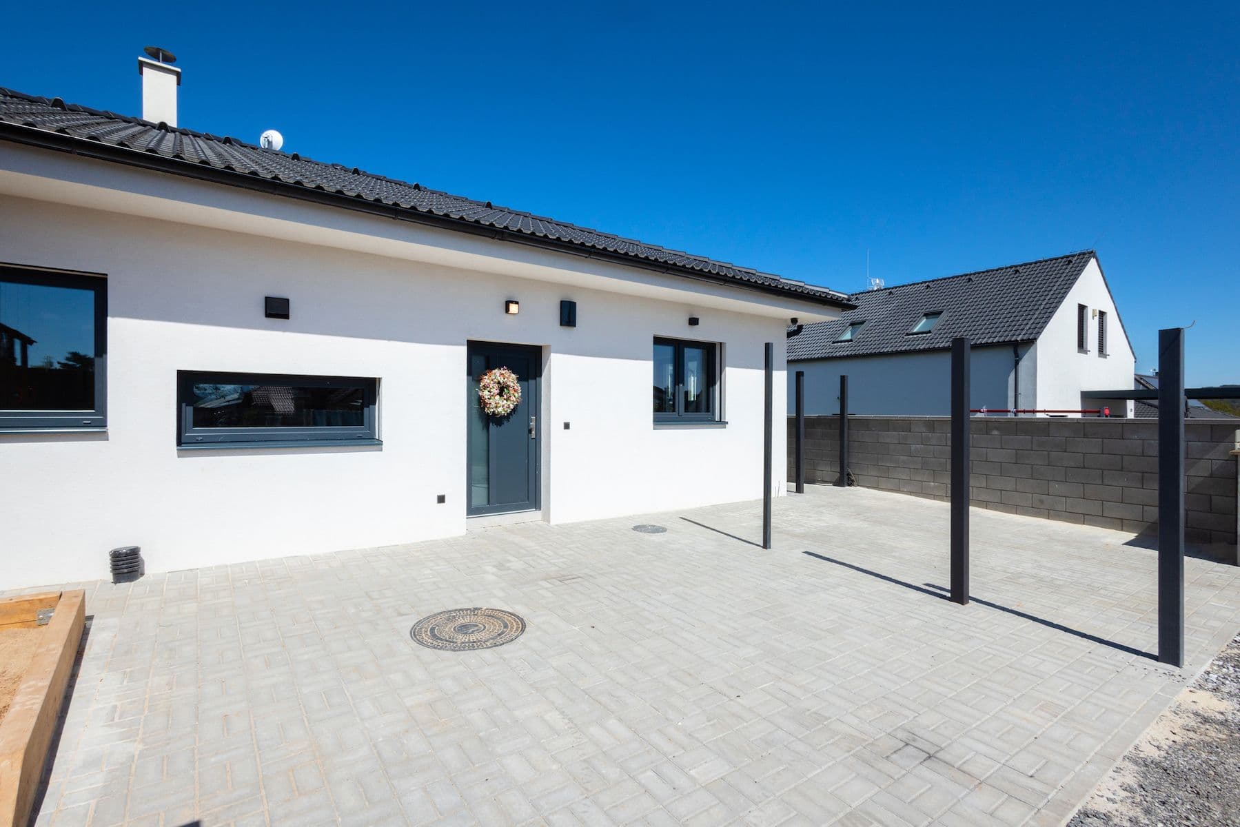 Predaj domu 144 m², pozemek 483 m², Bavoryně, Středočeský kraj Predaj domu 144 m², pozemek 483 m², Bavoryně, Středočeský kraj