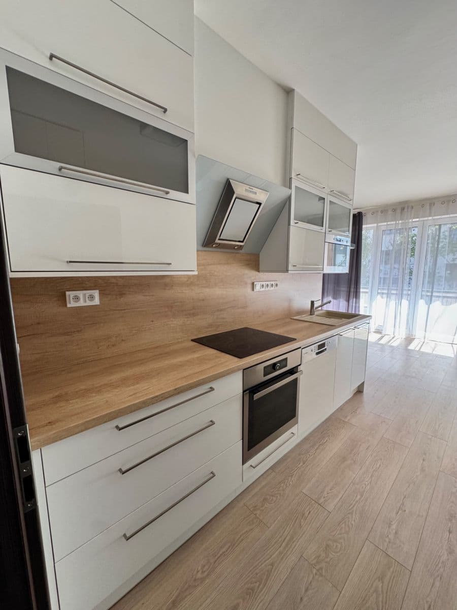 Prenájom bytu 1-izbový 42 m², Hřbitovní, Plzeň, Plzeňský kraj Prenájom bytu 1-izbový 42 m², Hřbitovní, Plzeň, Plzeňský kraj