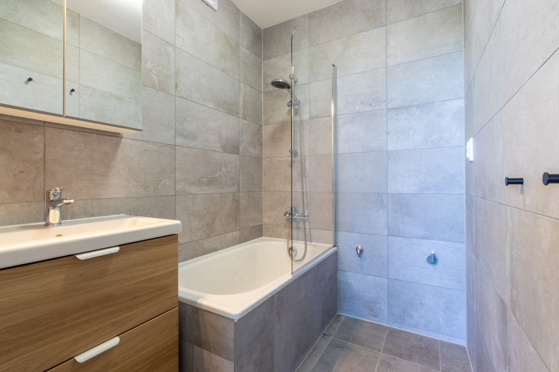 Prenájom bytu 3-izbový 70 m², Jablonecká, Praha, Praha Prenájom bytu 3-izbový 70 m², Jablonecká, Praha, Praha
