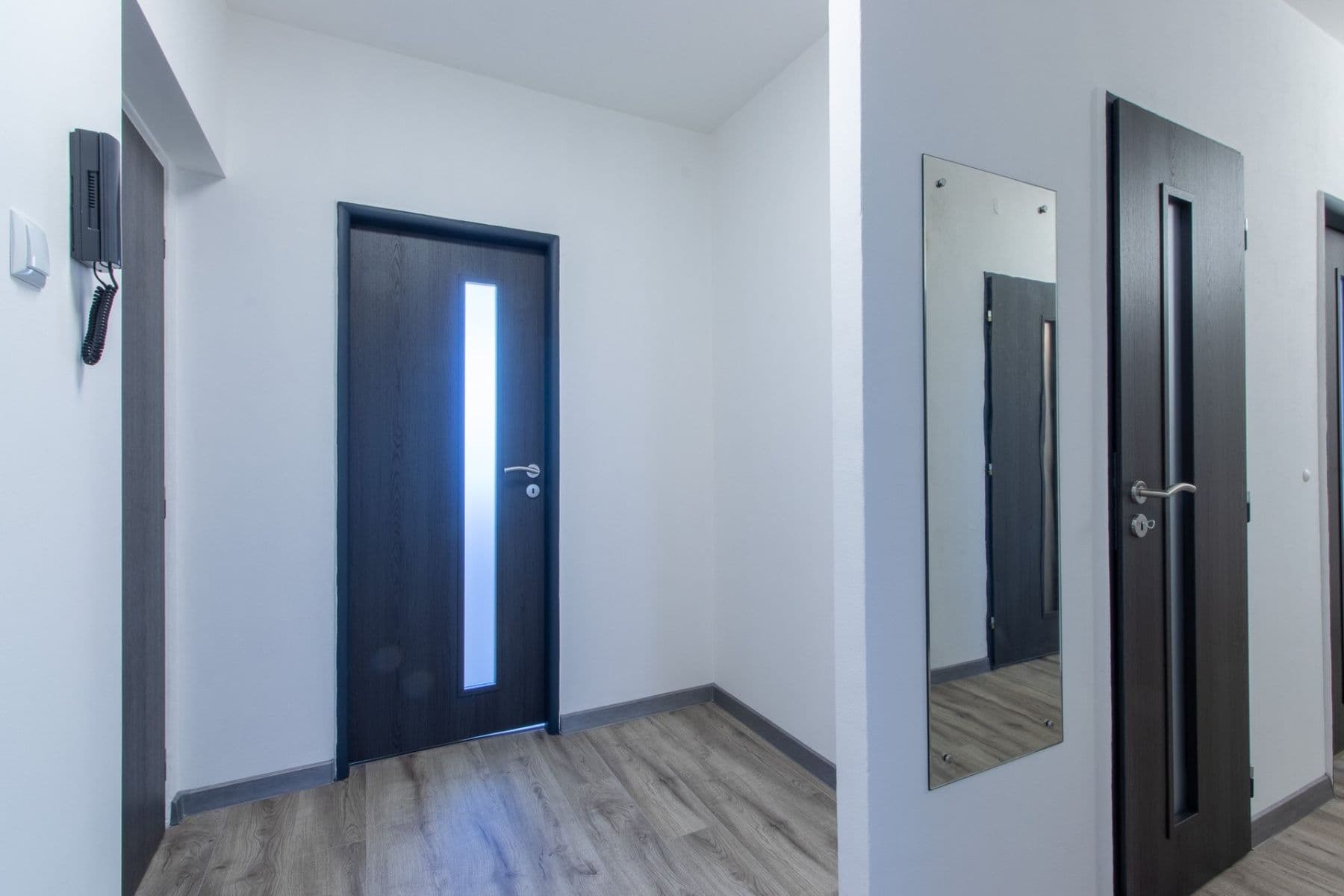 Prenájom bytu 3-izbový 70 m², Jablonecká, Praha, Praha Prenájom bytu 3-izbový 70 m², Jablonecká, Praha, Praha