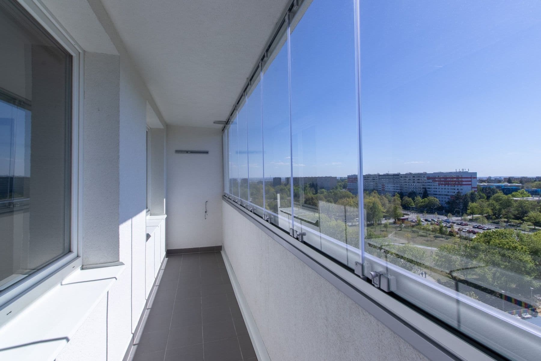 Prenájom bytu 3-izbový 70 m², Jablonecká, Praha, Praha Prenájom bytu 3-izbový 70 m², Jablonecká, Praha, Praha