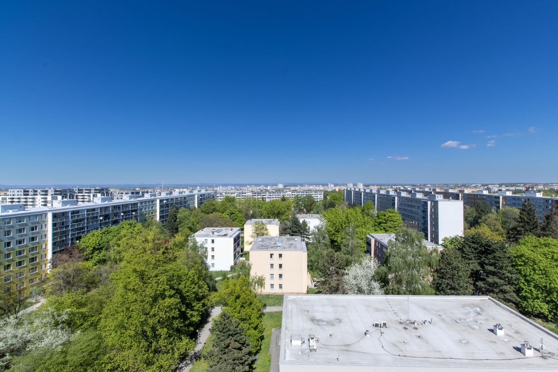 Prenájom bytu 3-izbový 70 m², Jablonecká, Praha, Praha Prenájom bytu 3-izbový 70 m², Jablonecká, Praha, Praha