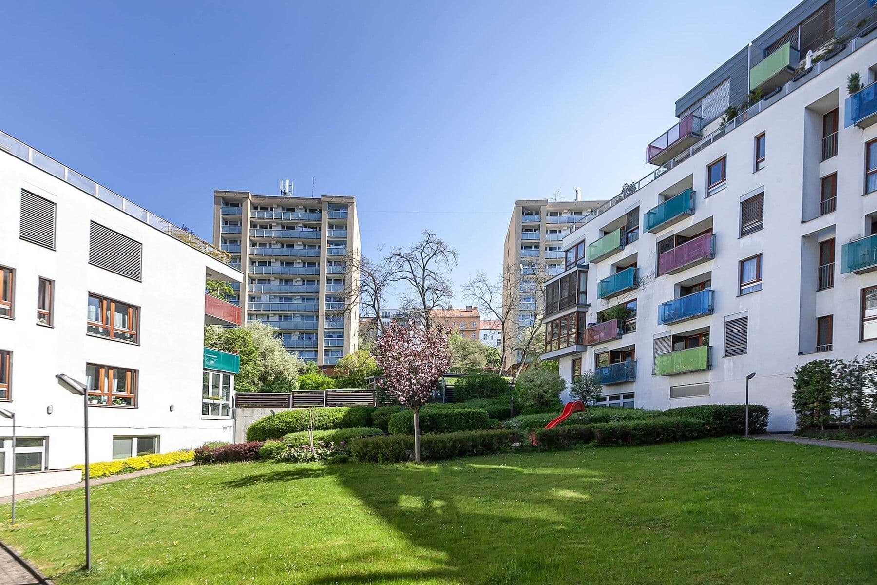 Predaj bytu 3-izbový 101 m², Brabcova, Praha, Praha Predaj bytu 3-izbový 101 m², Brabcova, Praha, Praha
