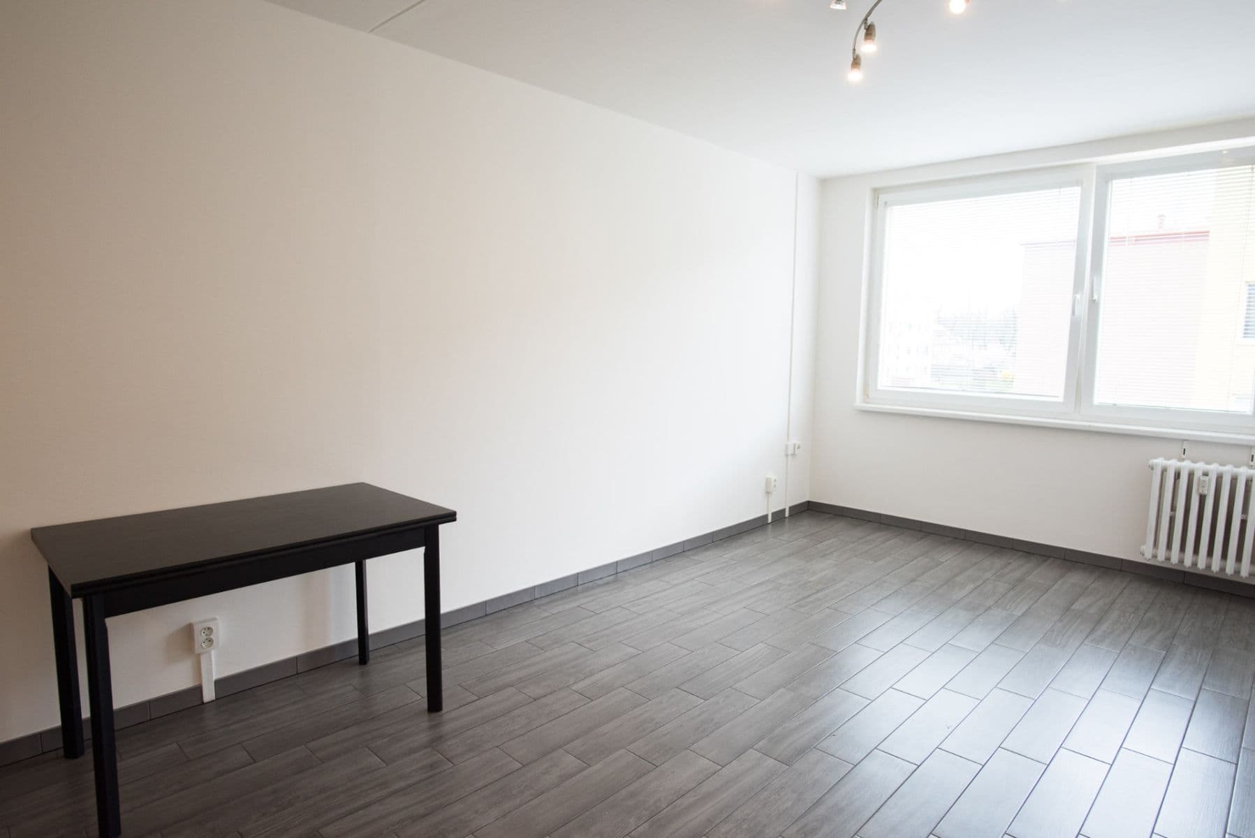 Prenájom bytu 2-izbový 44 m², Uherská, Praha, Praha Prenájom bytu 2-izbový 44 m², Uherská, Praha, Praha
