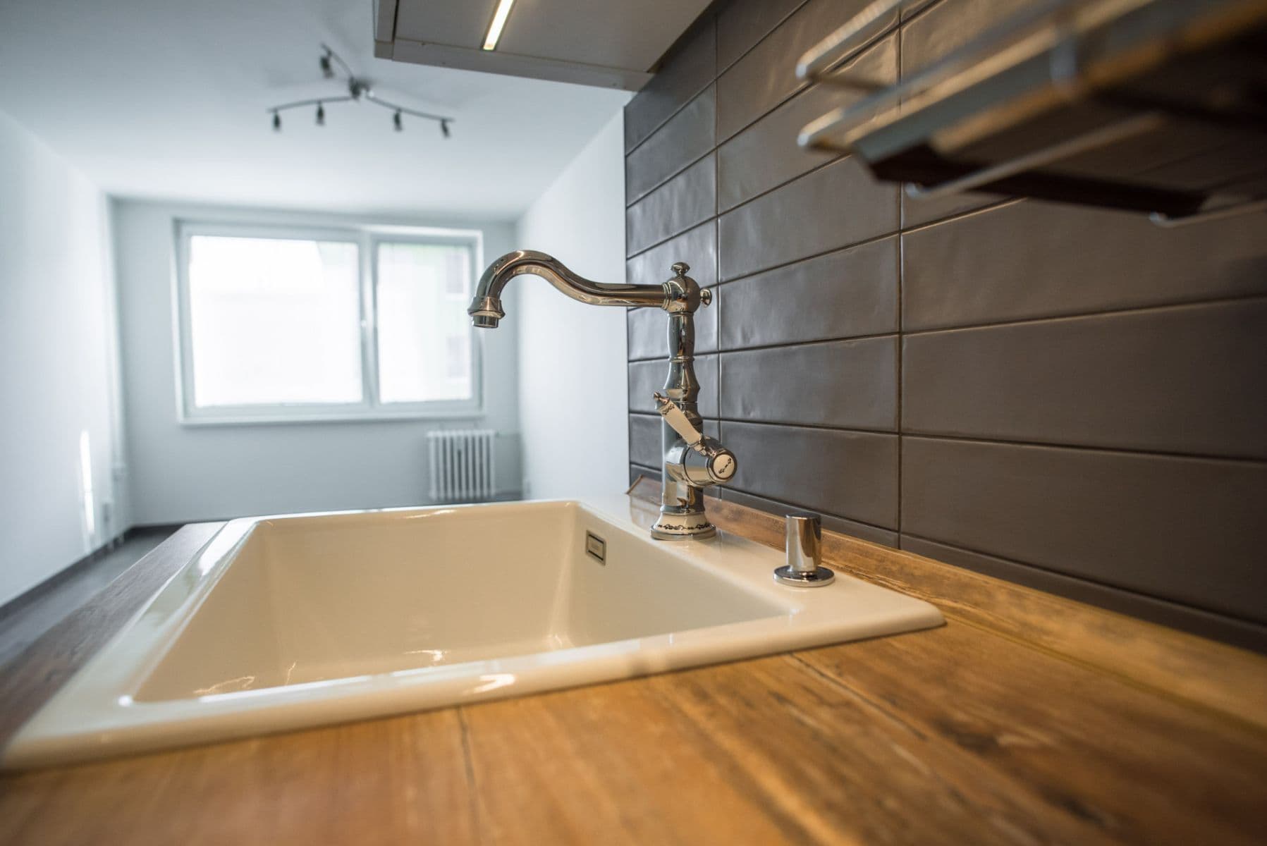 Prenájom bytu 2-izbový 44 m², Uherská, Praha, Praha Prenájom bytu 2-izbový 44 m², Uherská, Praha, Praha
