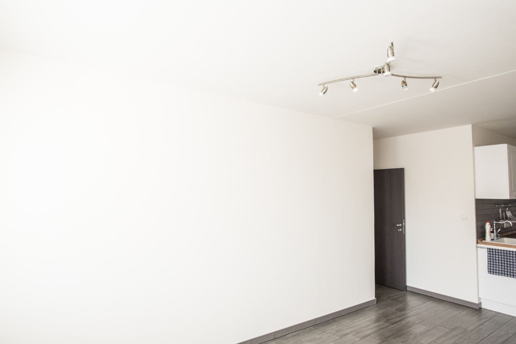 Prenájom bytu 2-izbový 44 m², Uherská, Praha, Praha Prenájom bytu 2-izbový 44 m², Uherská, Praha, Praha