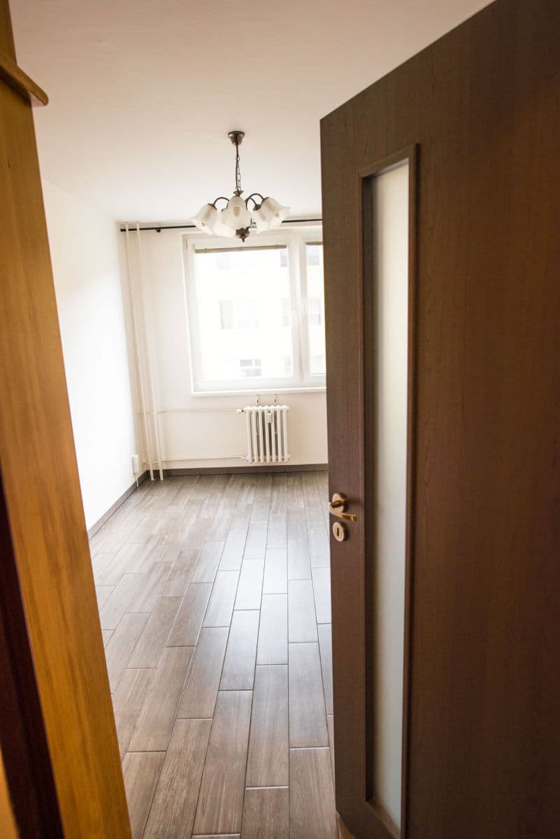 Prenájom bytu 2-izbový 44 m², Uherská, Praha, Praha Prenájom bytu 2-izbový 44 m², Uherská, Praha, Praha