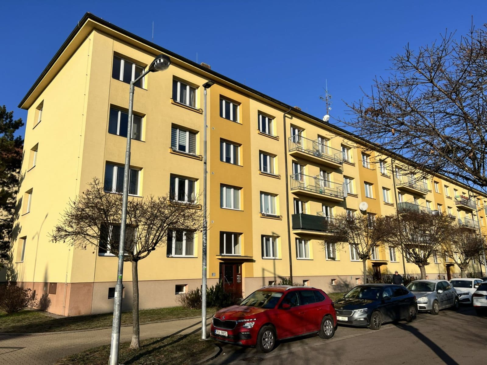 Predaj bytu 3-izbový 77 m², Benešovo náměstí, Pardubice, Pardubický kraj Predaj bytu 3-izbový 77 m², Benešovo náměstí, Pardubice, Pardubický kraj
