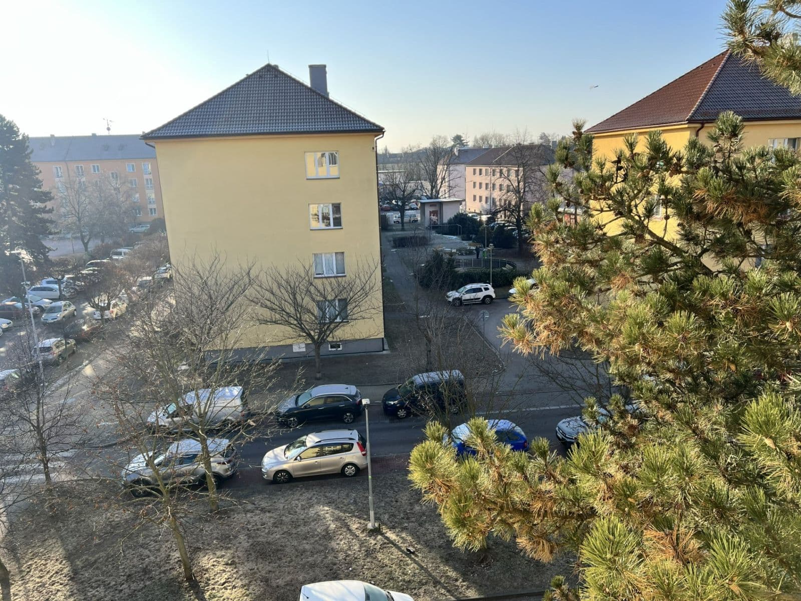 Predaj bytu 3-izbový 77 m², Benešovo náměstí, Pardubice, Pardubický kraj Predaj bytu 3-izbový 77 m², Benešovo náměstí, Pardubice, Pardubický kraj