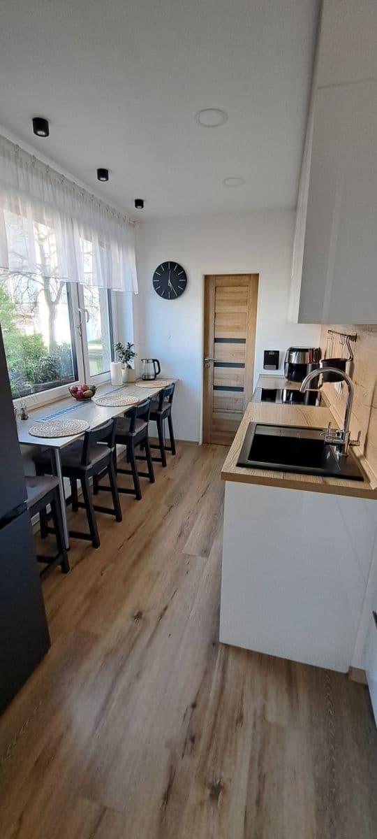 Predaj bytu 3-izbový 68 m², Na Valech, Chotěboř, Kraj Vysočina Predaj bytu 3-izbový 68 m², Na Valech, Chotěboř, Kraj Vysočina