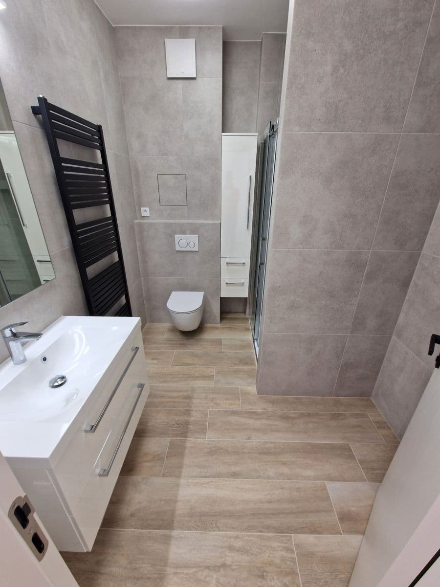 Prenájom bytu 2-izbový 37 m², U Kříže, Praha, Praha Prenájom bytu 2-izbový 37 m², U Kříže, Praha, Praha