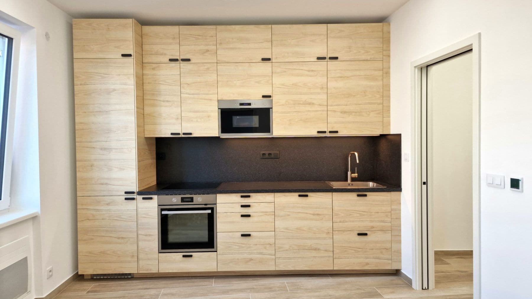 Prenájom bytu 2-izbový 37 m², U Kříže, Praha, Praha Prenájom bytu 2-izbový 37 m², U Kříže, Praha, Praha