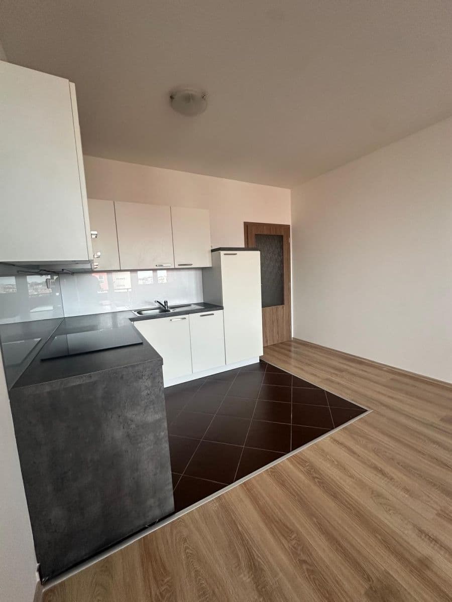 Prenájom bytu 1-izbový 36 m², Davidovičova, Praha, Praha Prenájom bytu 1-izbový 36 m², Davidovičova, Praha, Praha