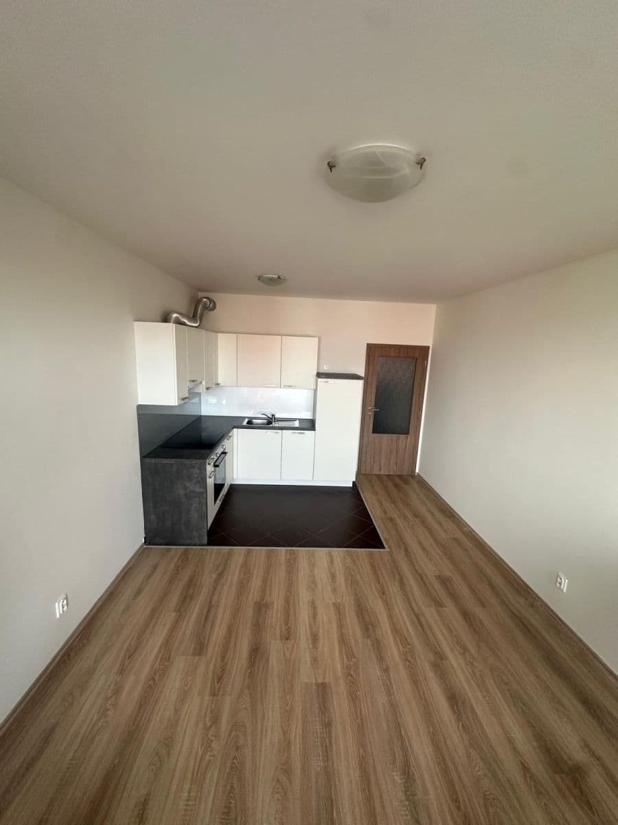 Prenájom bytu 1-izbový 36 m², Davidovičova, Praha, Praha Prenájom bytu 1-izbový 36 m², Davidovičova, Praha, Praha