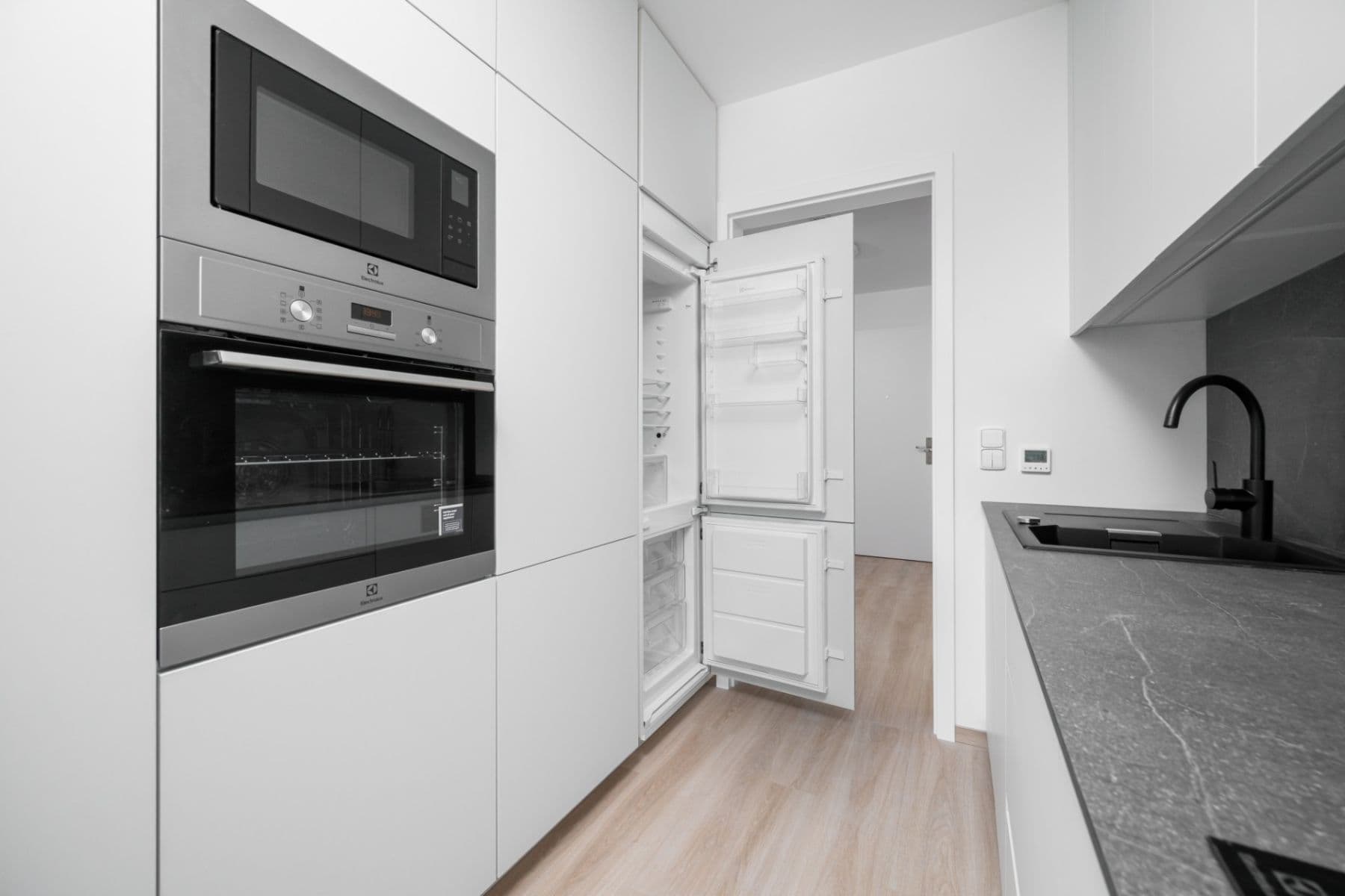 Prenájom bytu 1-izbový 42 m², Nová osada, Jablonec nad Nisou, Liberecký kraj Prenájom bytu 1-izbový 42 m², Nová osada, Jablonec nad Nisou, Liberecký kraj