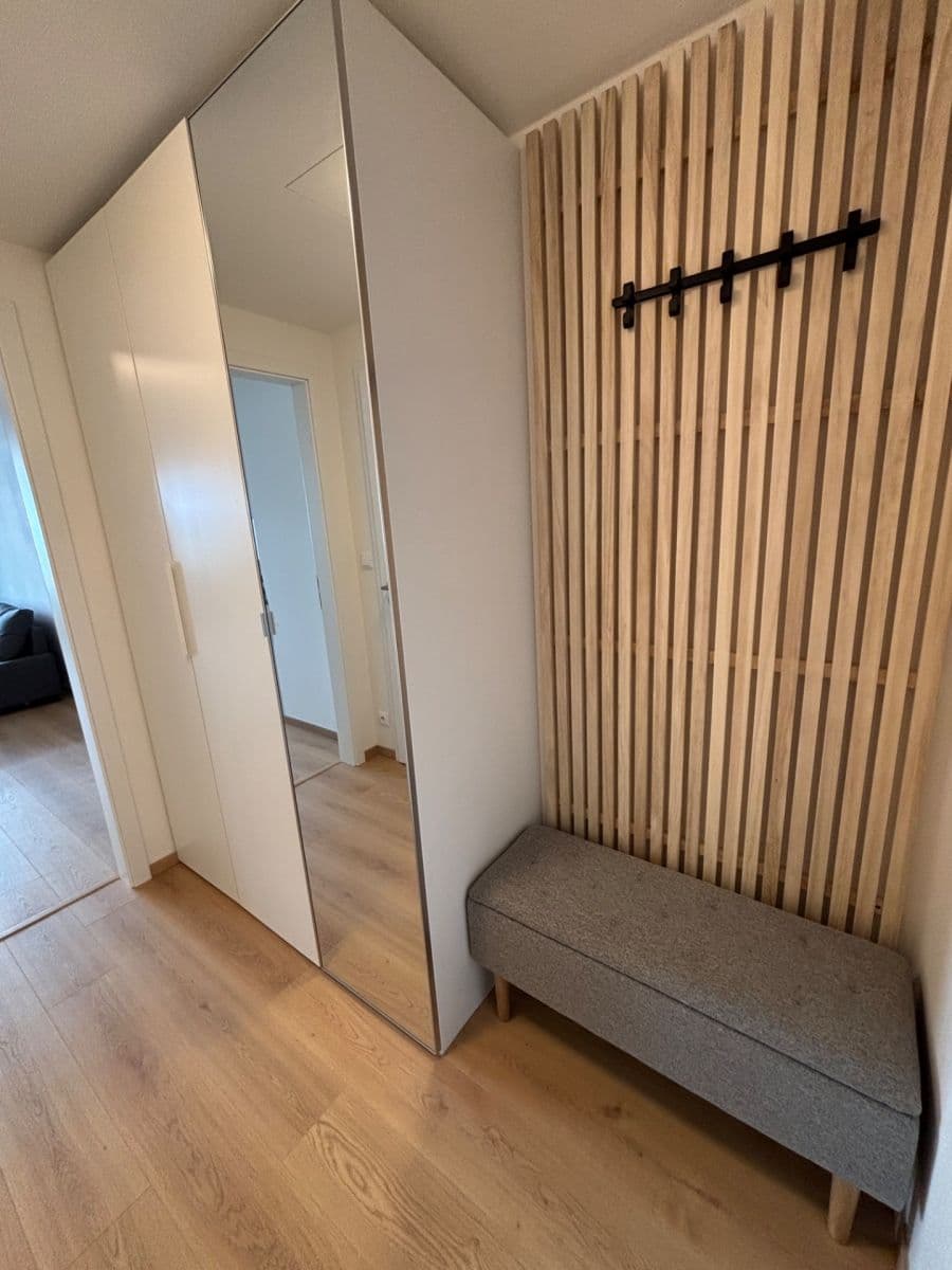 Prenájom bytu 1-izbový 33 m², Poděbradská, Praha, Praha Prenájom bytu 1-izbový 33 m², Poděbradská, Praha, Praha
