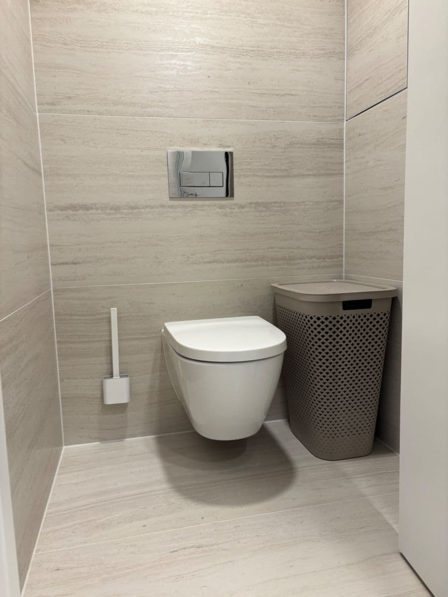 Prenájom bytu 1-izbový 33 m², Poděbradská, Praha, Praha Prenájom bytu 1-izbový 33 m², Poděbradská, Praha, Praha